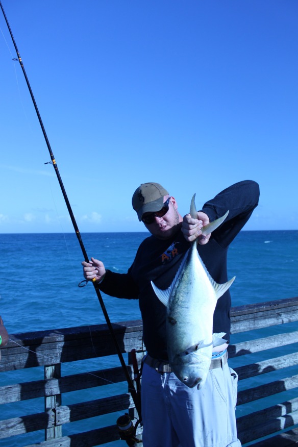 Galveston Fishing Pier - Good afternoon anglers, it's 66F with a